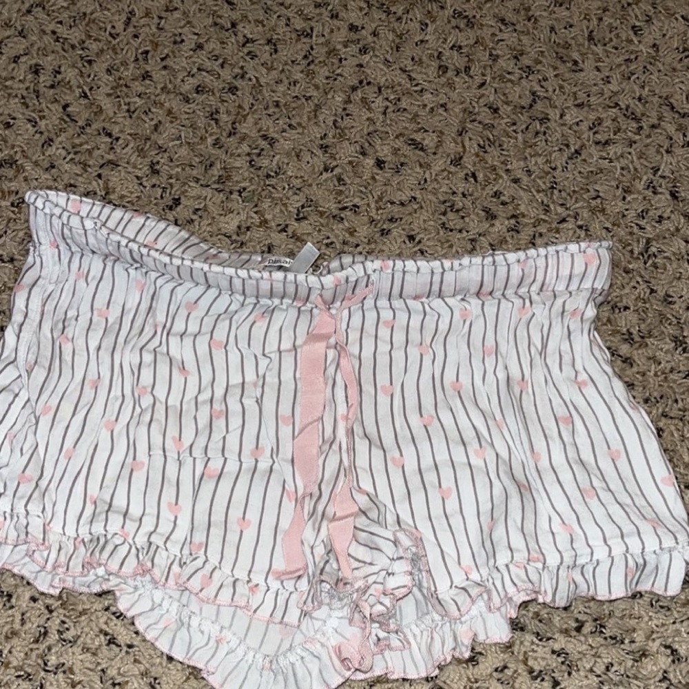 Booty sleep heart shorts